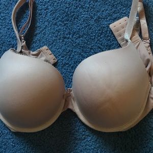 Victoria’s Secret Demi Push-up bra